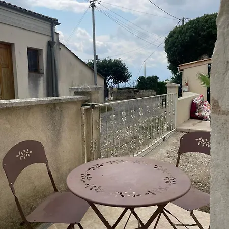 Affittacamere Domaine De La Garde Saint-Germain-de-la-Rivière