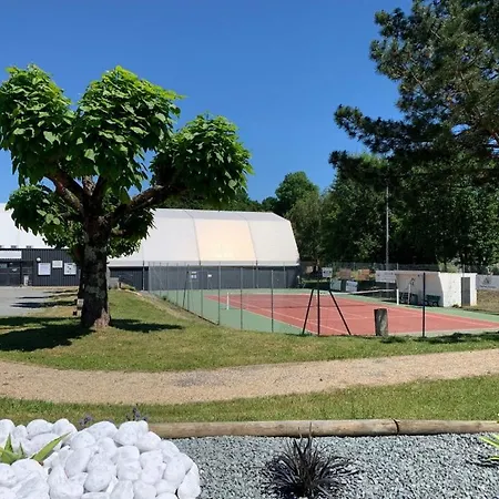 Domaine De La Garde
