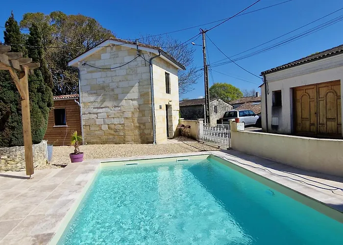 Domaine De La Garde